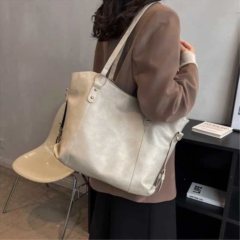 Pu Leather Vintage Women's Tote Handbags Solid Color Simple Ladies Shoulder Bags Large Capacity College Female Crossbody Bag