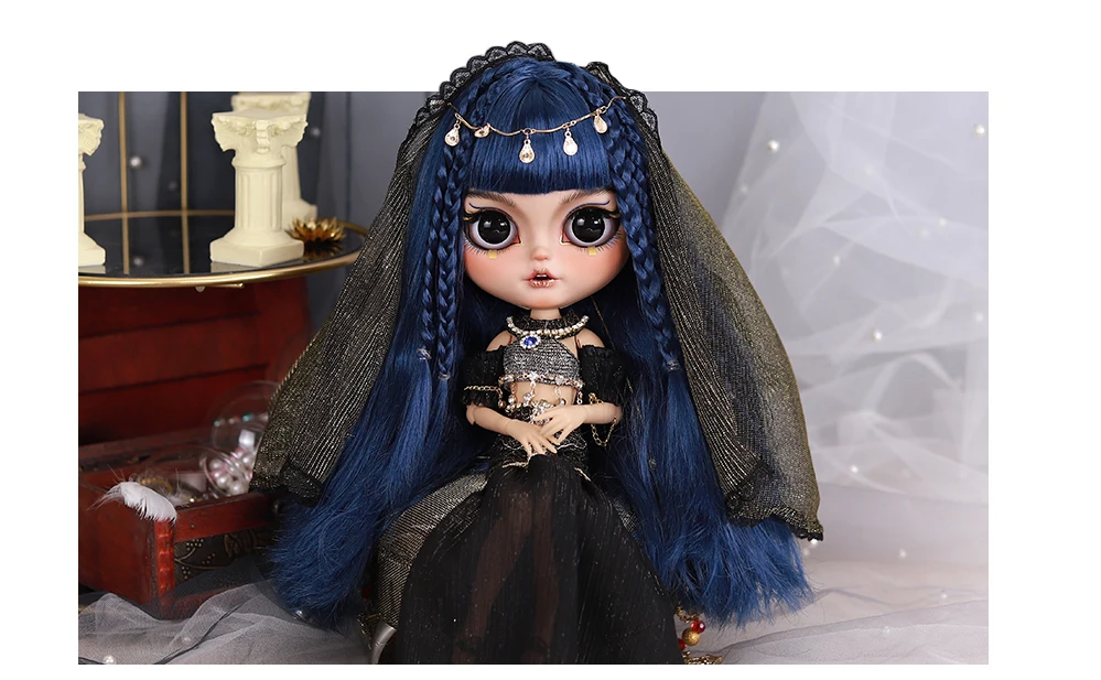 Neo Blythe Doll Queen Cleopatra Black Dress 3