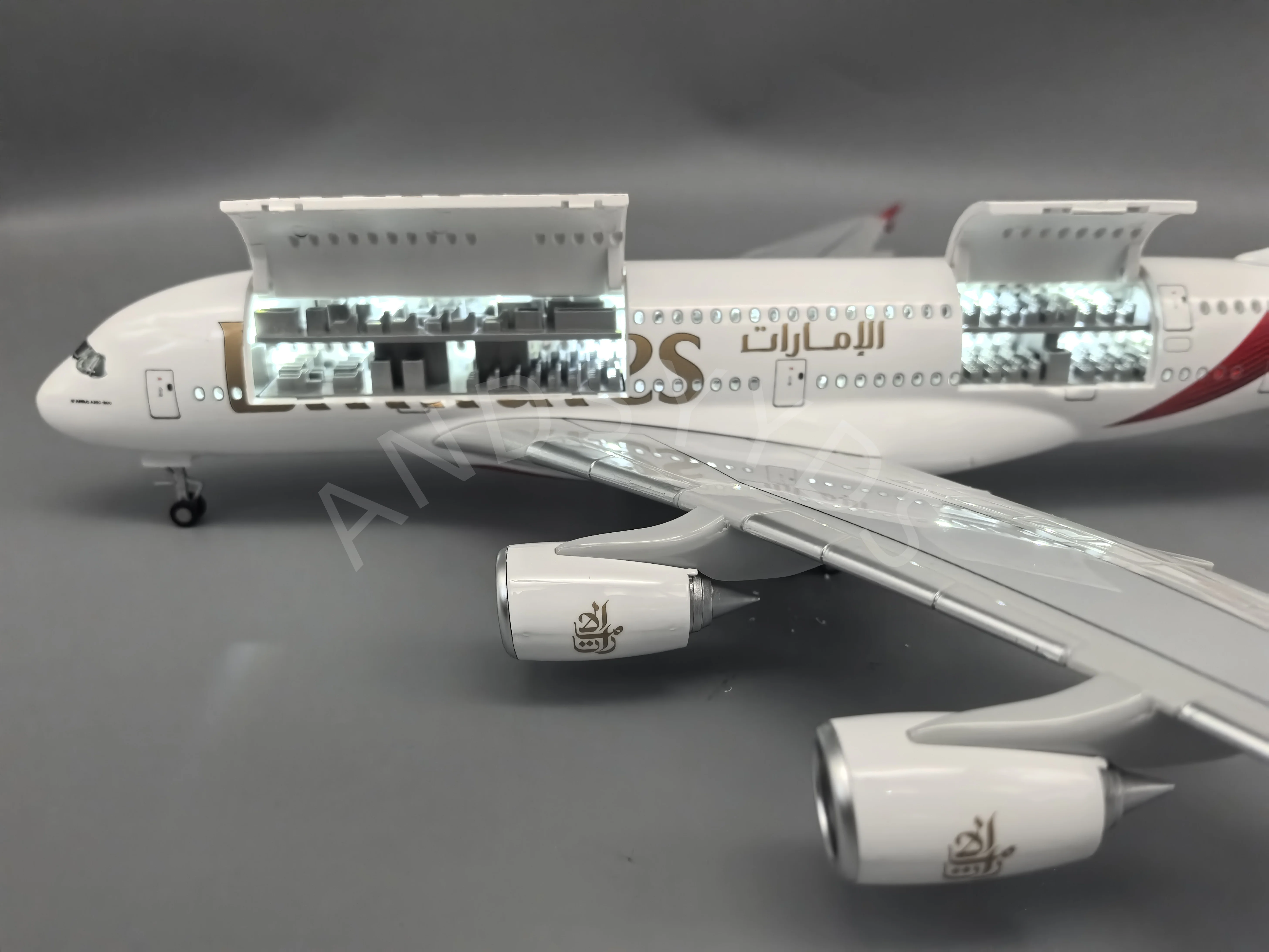 NEW 1/160 Scale Model Airplane A380 UAE/Emirates Resin Aircraft