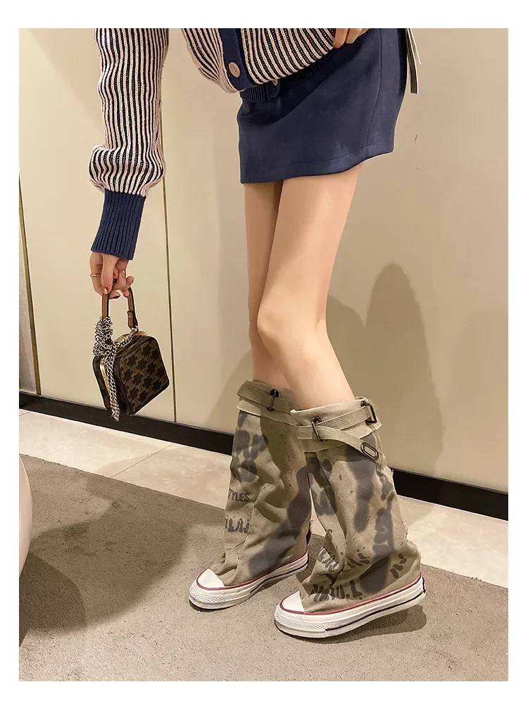 Graffiti Mid Calf Canvas Shoes 20