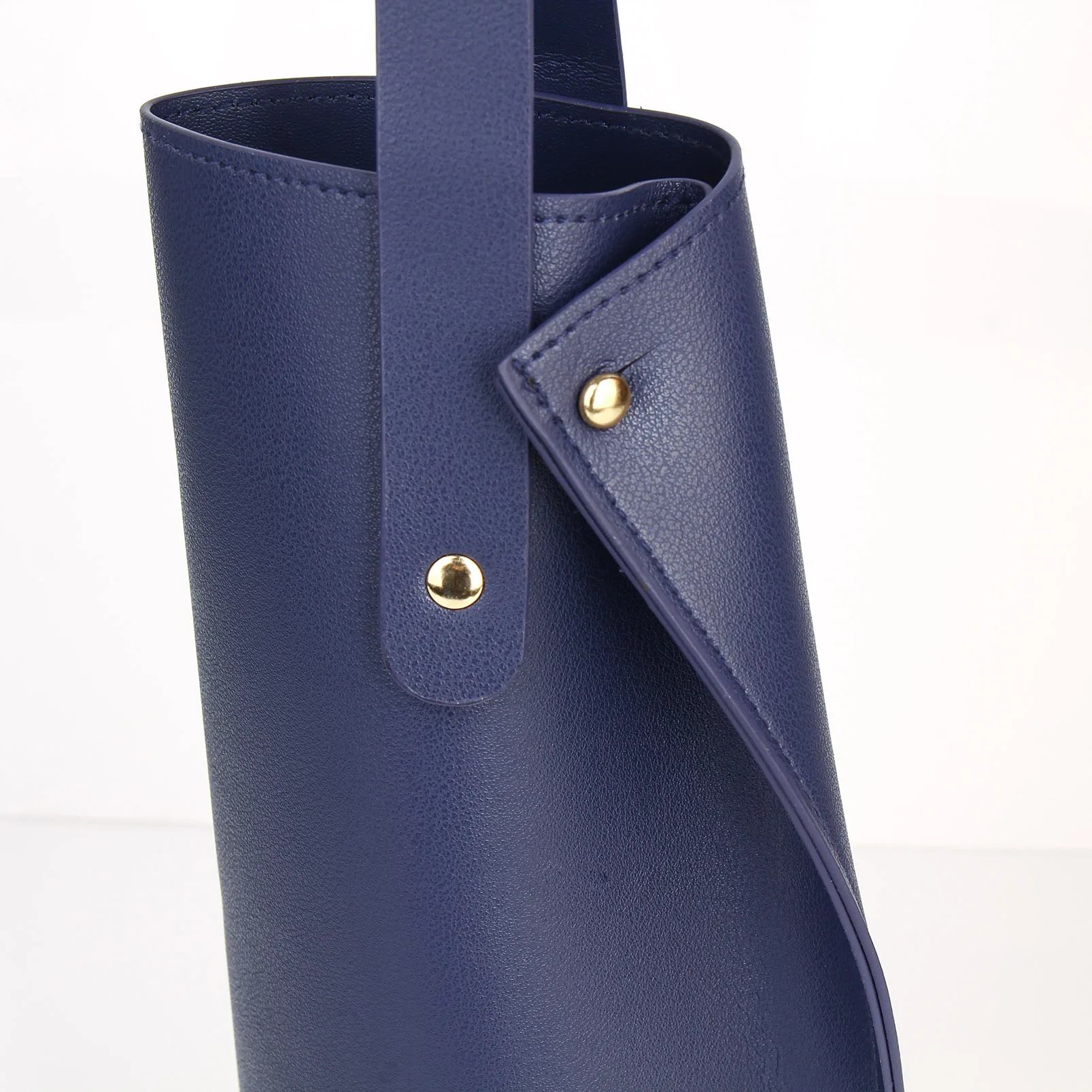 Reusable PVC Leather Wine Tote Bag, Double-Layered Wine Carrier with Handle, Luxury Gif... - SKU LWTB2216 - UGI Packaging