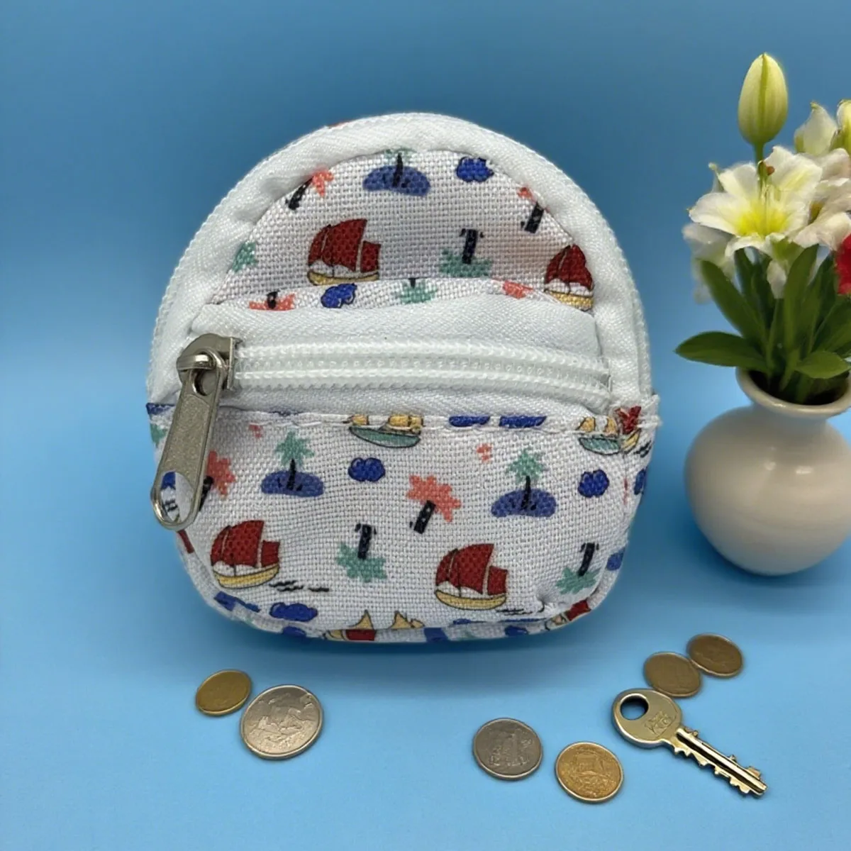 Kleine Münzbörse mit Doppelschulter-Reißverschluss, Schlüsseltasche, Mini-Rucksack-Anhänger, Spielzeug-Deko-Tasche, 1 Stück – Detail 8