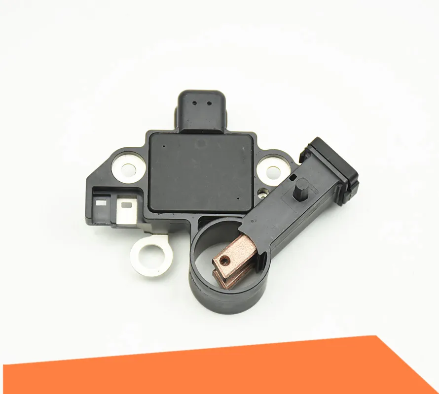 1pcs For Chevrolet CRUZE Buick Excelle 1.6 1.8 Generator Regulator
