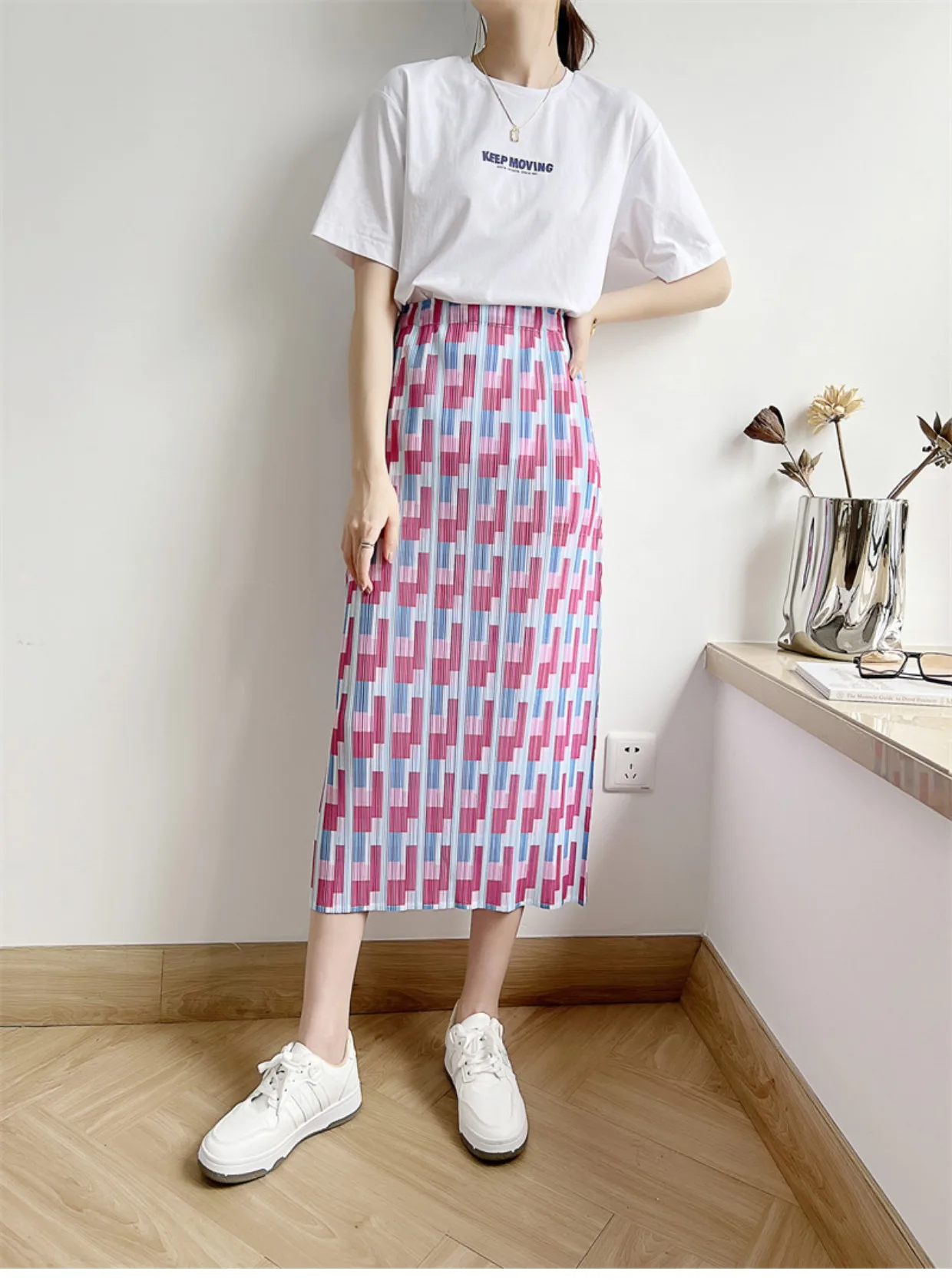 hot-selling-miyake-fashion-fold-print-skirt-design-back-split-waist-pocket-skirt-in-stock