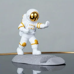 Astronaut Mobile Phone Stand: Spaceman Desk Decoration & Smartphone Bracket Ornaments (Gold)