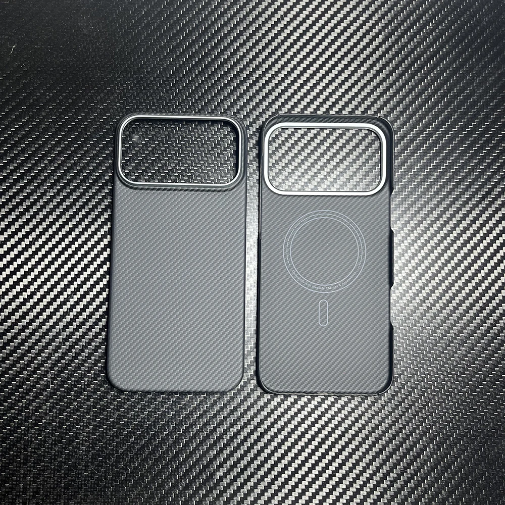 Ultra-Thin Carbon Fiber Aramid Magnetic Phone Case with MagSafe Compatibility