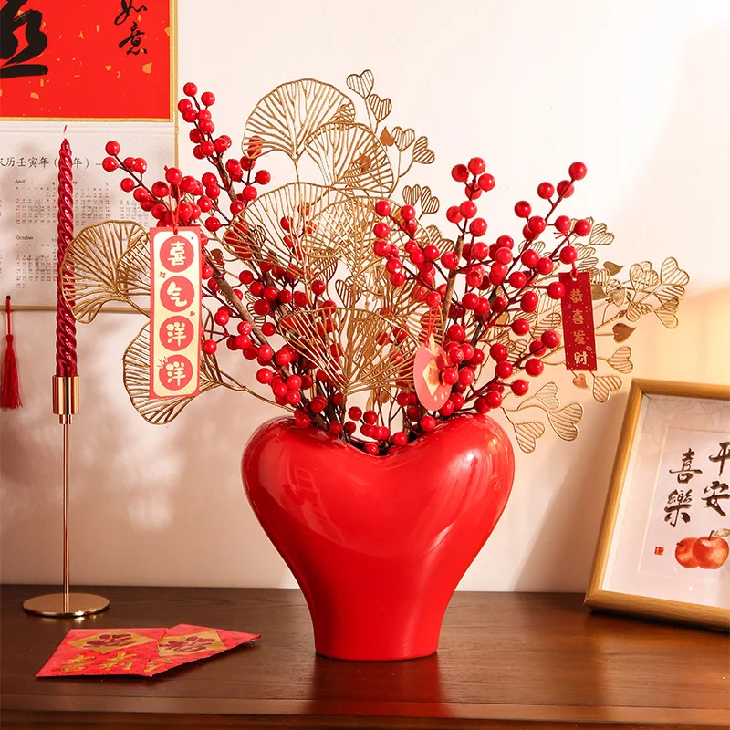Joyful red heart-shaped ceramic vase with a sense of luxury, Instagram style, high aesthetic value, flower vase, home decoration 2