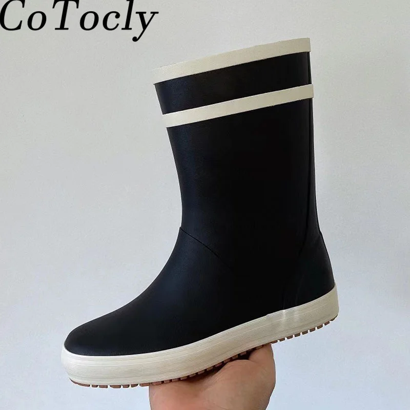 

2024 New Flat Rain Boots Women Black Round Toe Short Boots Female Autumn Rubber Waterproof RainBoots Runway Rain Shoes Women