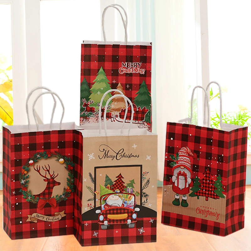 

12PCS Chritmas Candy Kraft Paper Bag Gift Bags for Christmas New Year Snack Clothing Present Box Xmas Packaging Bag TC259A