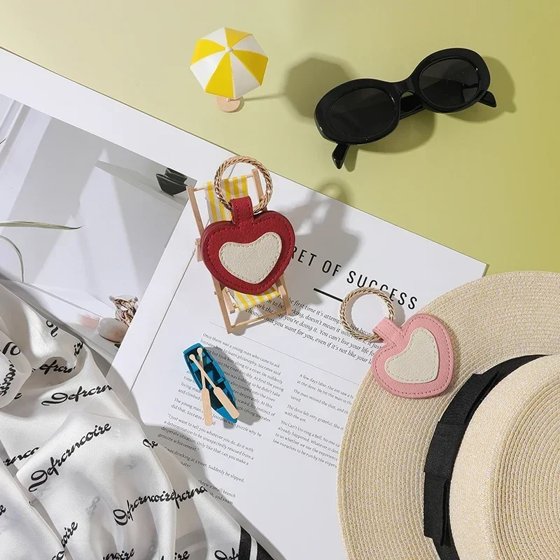 Hat Clip for Travel on Bag Women's Travel Accessory Multifunctional Magnetic Hat Clip for Hanging Sunglasses
