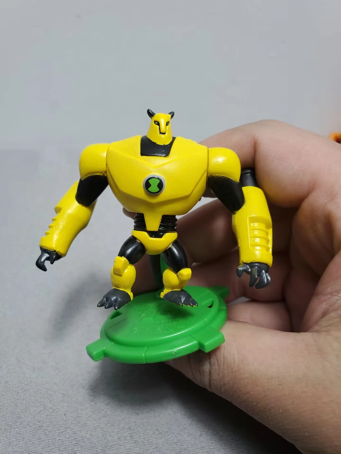 Genuine BEN10 Anime Figure Doll Ben Tennyson 10 Monster Figure