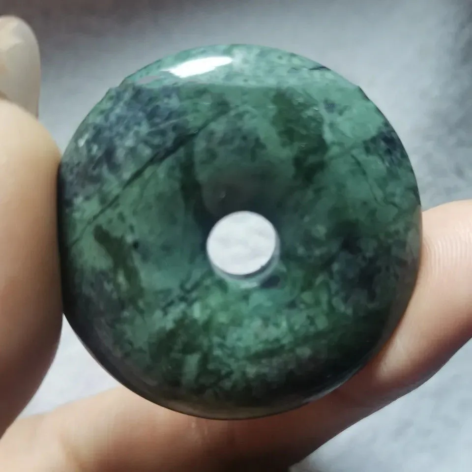 

Natural Tibetan Jade Medicine King Stone Safety Buckle Pendant Men's and Women's Serpentine Health Care Pendant Jewelry