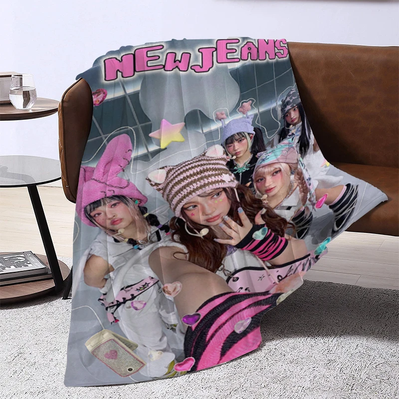 

Kpop Girls Group N-NewJeans Blanket Double Bed Comforter Sofa Blankets & Throws Furry Winter Bedspread the Knee Warm Baby Fleece