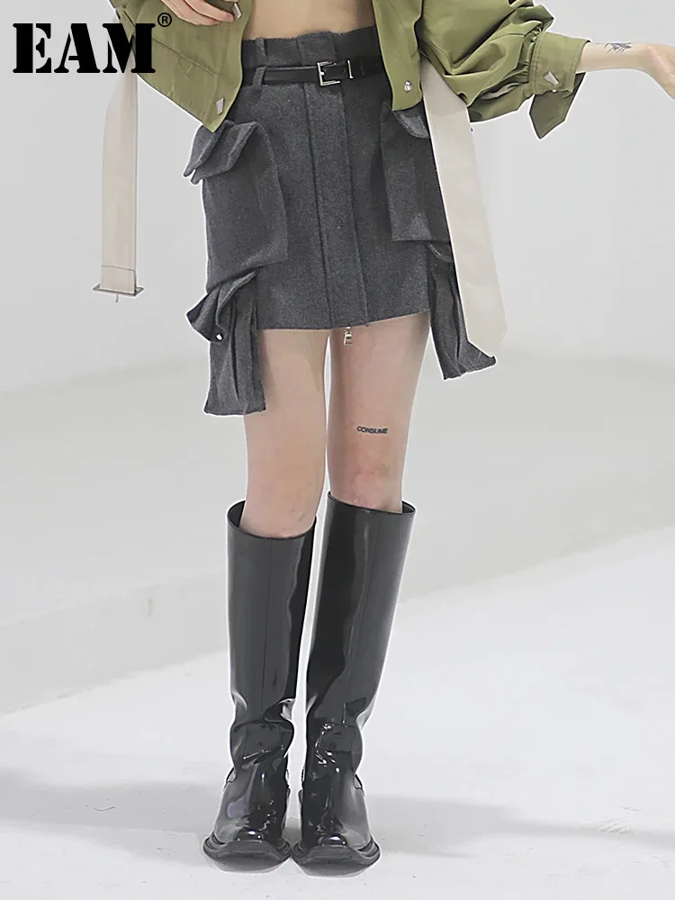 

[EAM] High Waist Gray Irregular Spliced Pocket Woolen Mini Half-body Skirt Women Fashion Tide New Spring Autumn 2024 1DF3027
