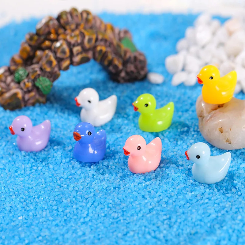50Pcs Mini anatre in resina Bulk Tiny Ducks Set per decorazione in miniatura in vaso giardino casa delle bambole decorazione della torta Kit di melma fai da te Craft