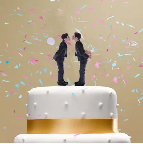 

Western style wedding cake, doll, resin ornaments, resin crafts, male homosexual balloons