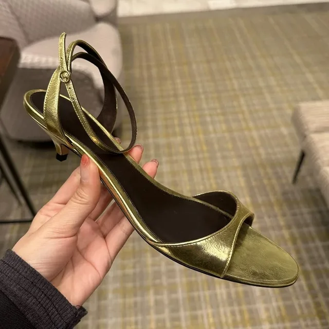 Sandales à talons de chat en cuir véritable pour femmes, rétro français, un mot, talons hauts, élégantes, bout ouvert, nouvelle collection 2025 1