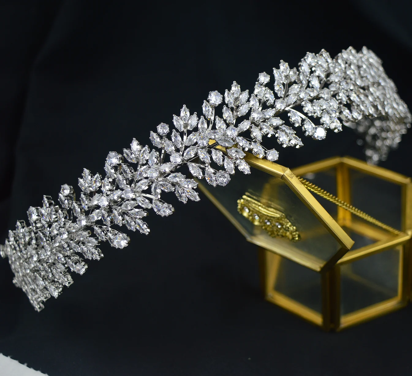 872162-a693d1.png Luxury Bridal Headband For Wedding Hair Jewelry Headpiece CZ Zirconia Bride Crowns Tiaras For Women Diadem Party Prom Headdress - Image 1