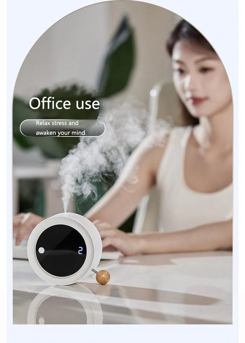 New Aromatherapy Car Humidifier Mini USB Home Bedroom Small Air Humidifier Portable Desktop Air Aromatherapy Machine
