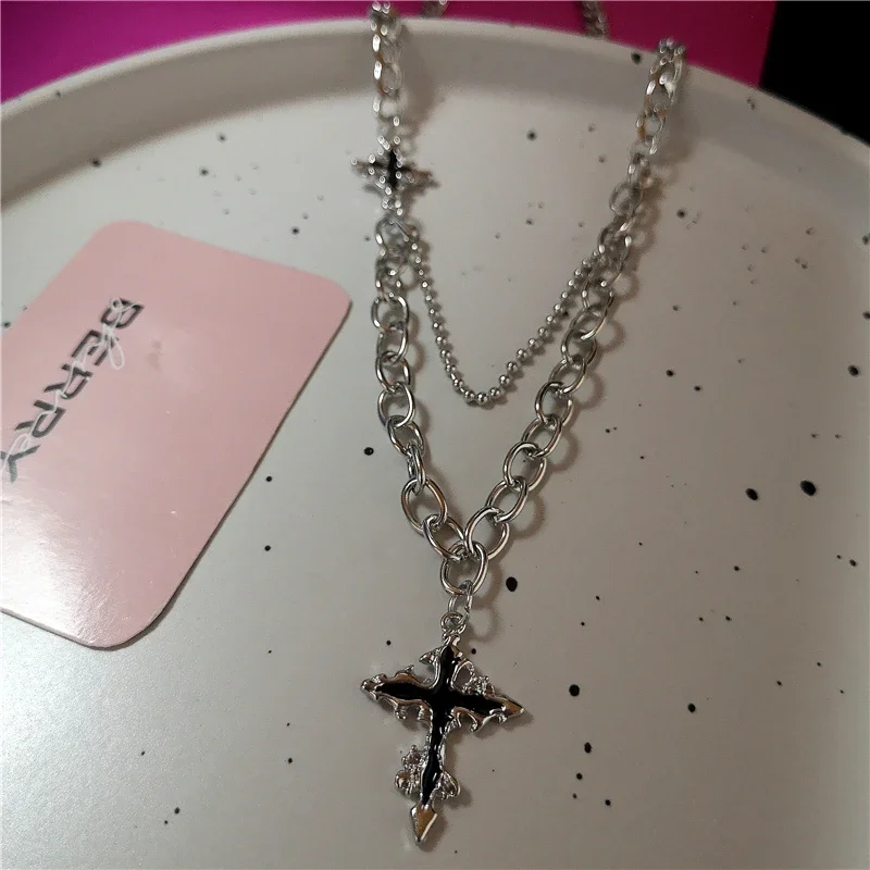 JewelryWe Gioielli Collana da Uomo Donna Coppia in Acciaio Inossidabile Ciondolo Pendente Stella e Luna Colore Argento Regalo JewelryWe Gioielli Collana da Uomo Donna Coppia in Acciaio Inossidabile Ciondolo Pendente Stella e Luna Colore Argento Regalo