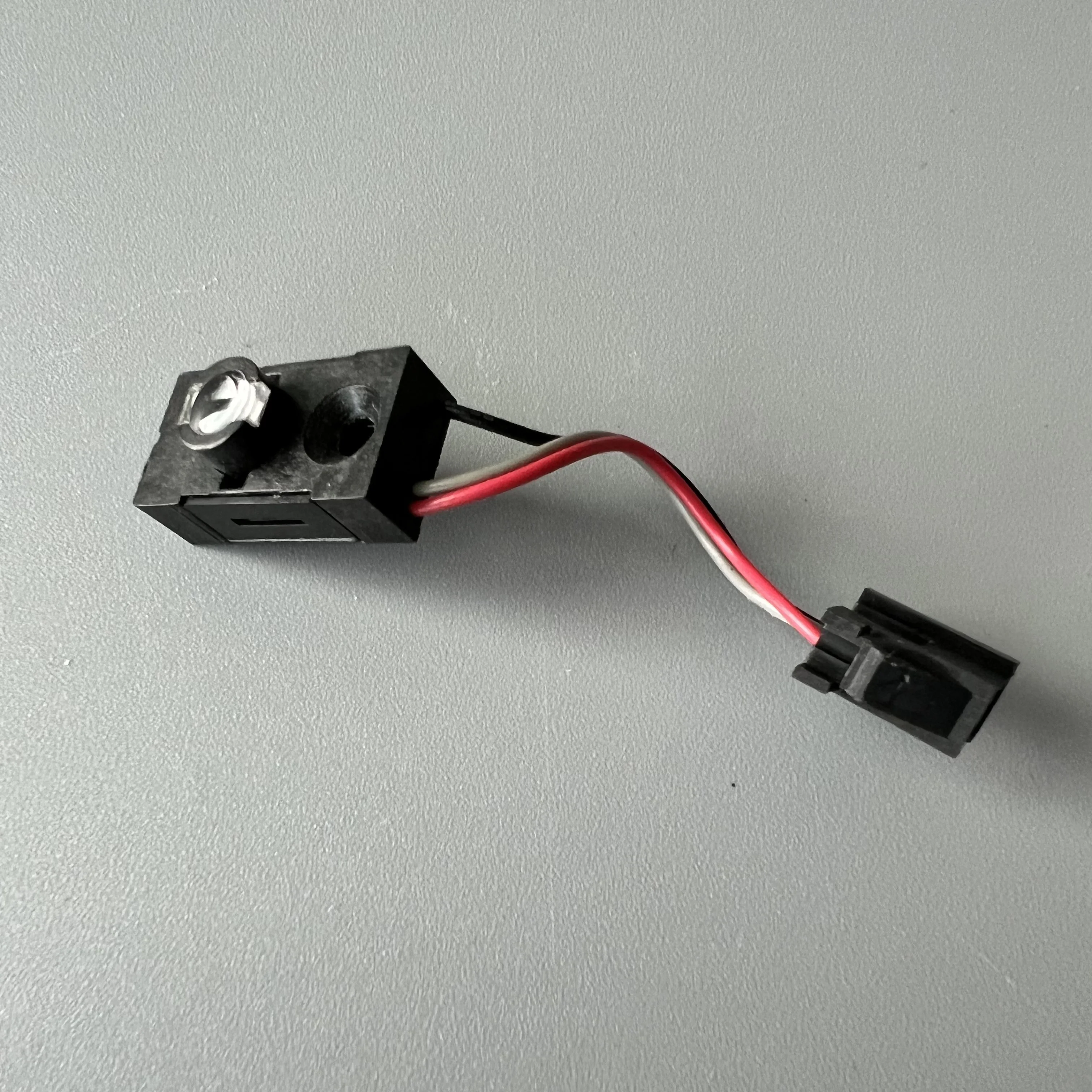 

Б/у процессор Fuji входной датчик 113C890527 для minilabs froniter 330/340/350/390