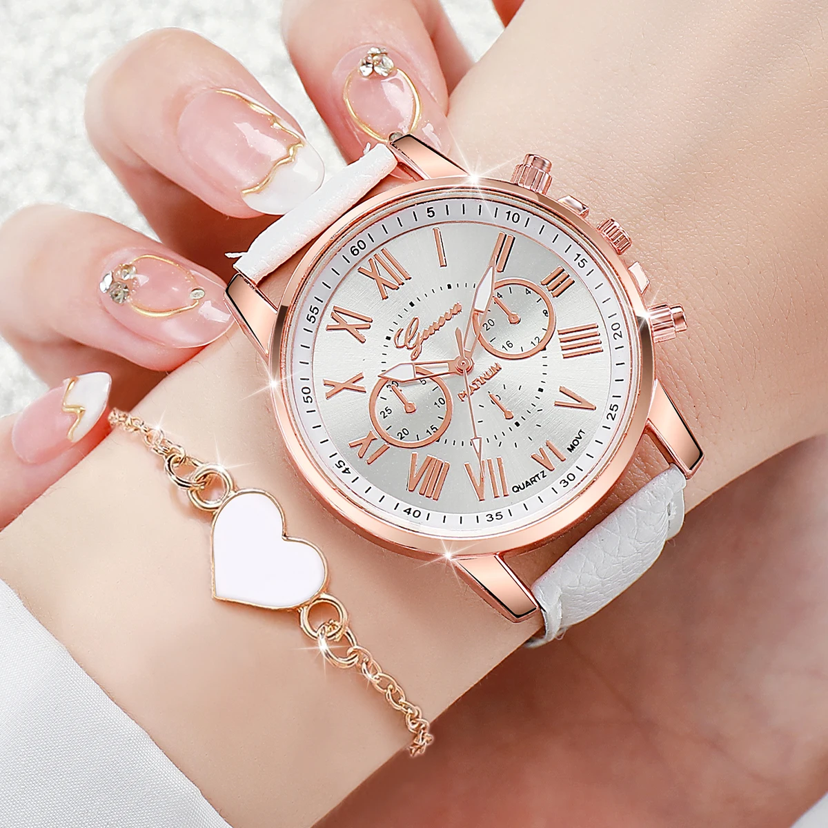 8PCS/Set Women Watches Fashion Leather Band Ladies Quartz Watch Casual Silicone Band Wristwatches Heart Bracelet（Box Not Include 3