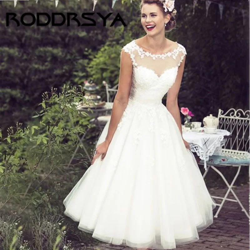 RODDRSYA Elegant Cut Out O Neck Wedding Dresses Lace Applique Cap