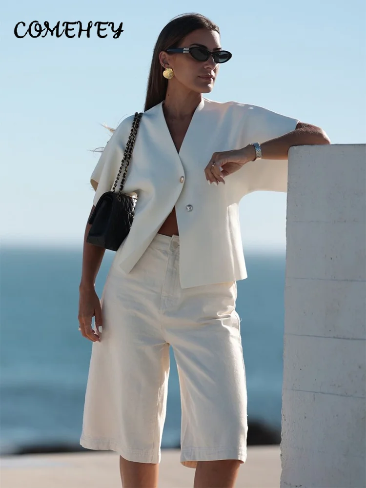 Casual Solid Knit Top Women Short Sleeve V-neck Two Buttons Slim Elegant Vest 2024 Summer Autumn Female White All-match Knitwear 2