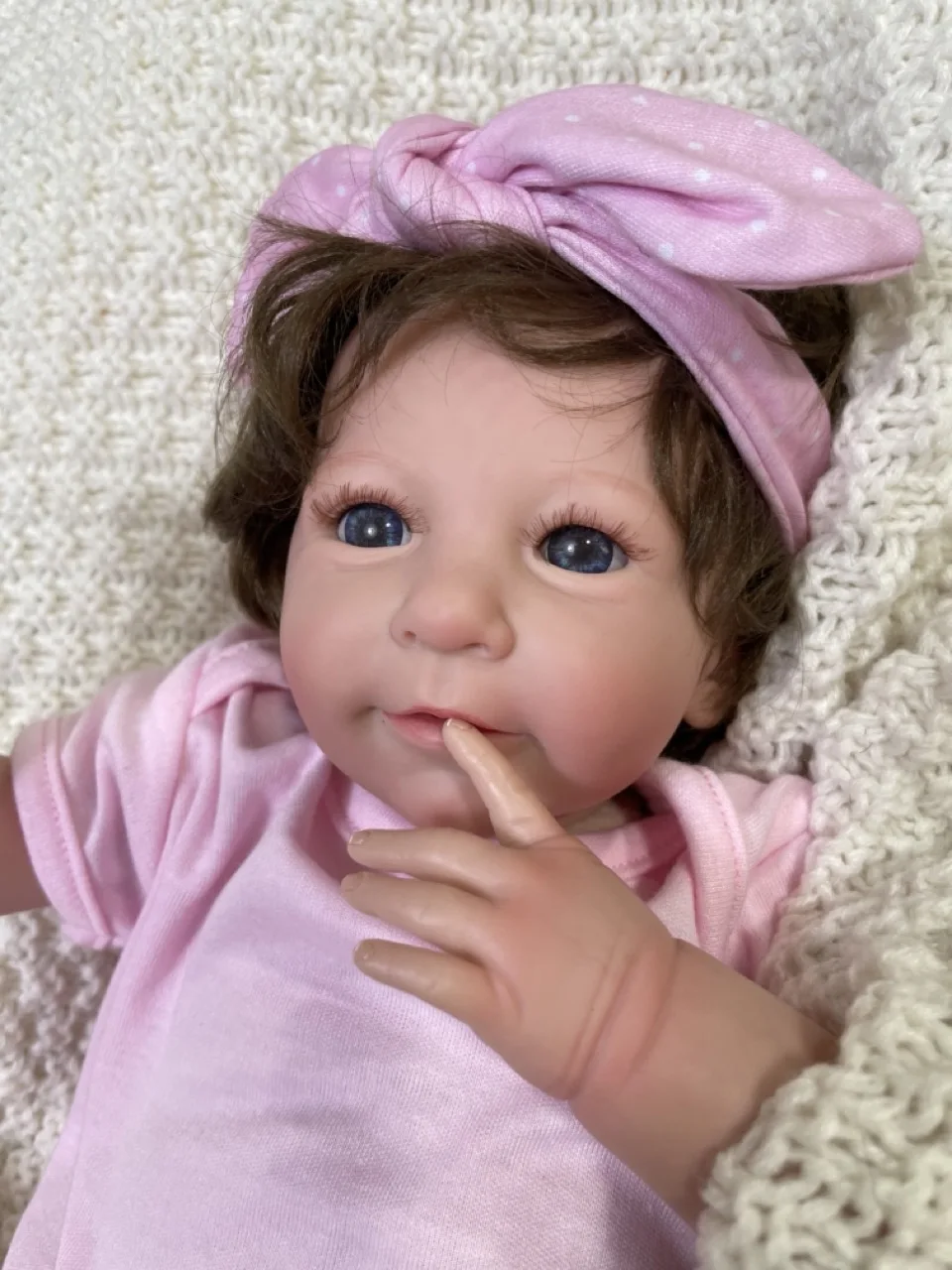 

43CM Already Painted Finished Reborn Baby Doll Lisa Newborn Baby Size 3D Skin Visible Veins Collectible Art Doll Girls Gift