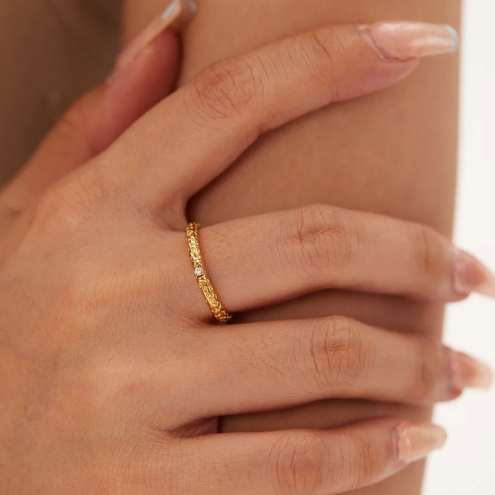 Dainty Irregular Textured 18K Plated Rings for Women Square Cubic Zircons Thin Circle Finger Stacker Ring Wedding Jewelry Gifts