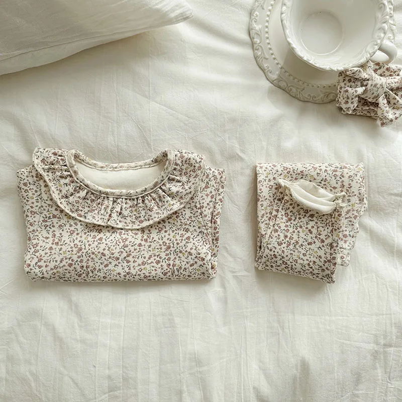 Description Picture 4 of item3PCS Autumn Baby Home Wear Suit for 0-2Y Lovely Floral Infant Girls Sleep Wear Toddler Ruffle Collar Loungewear with Headband