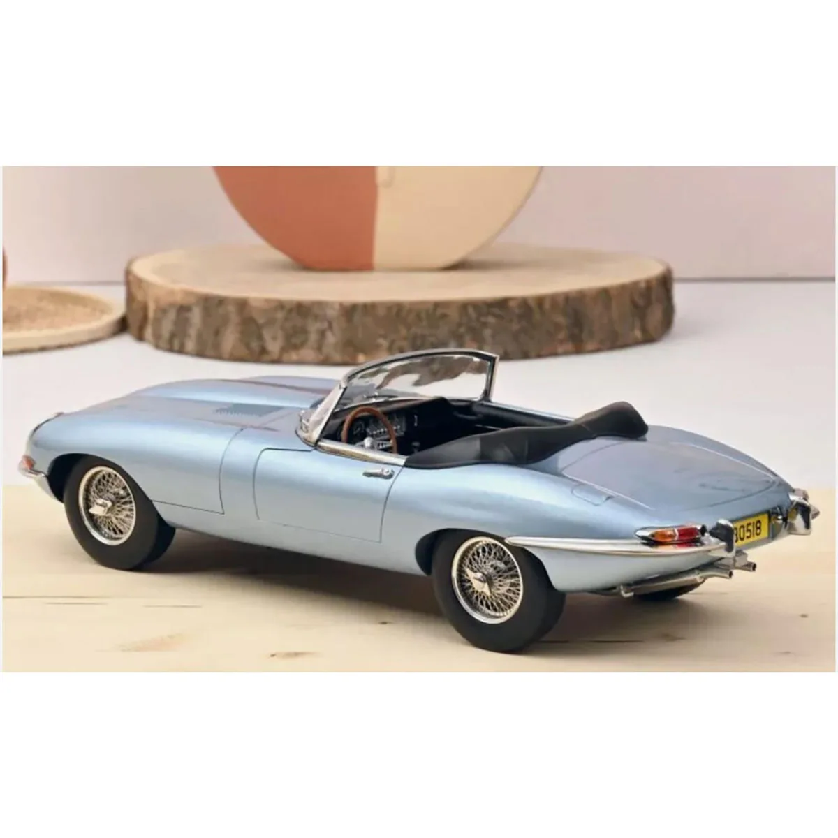 1:12 Scale Jaguar E-type Classic Convertible Sports Car Alloy