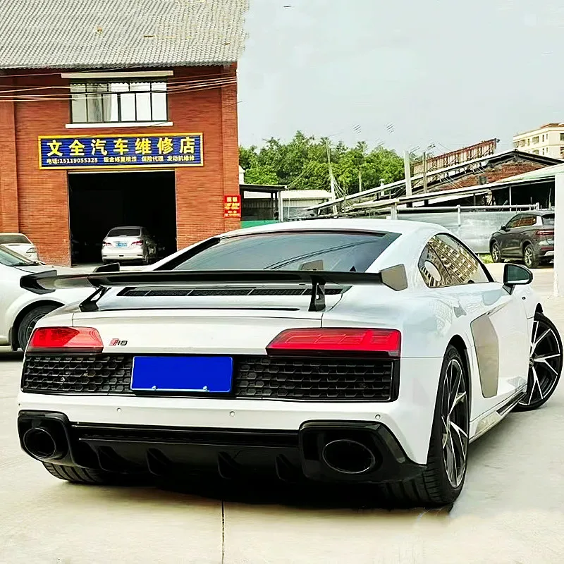 アウディ audi r8 gt v8 v10 カーボンリアスポイラー トランクスポイラー Audi R8 V8 V10 GT 2010 2011 2012 2013 2014 2015 カーボンファイバー
