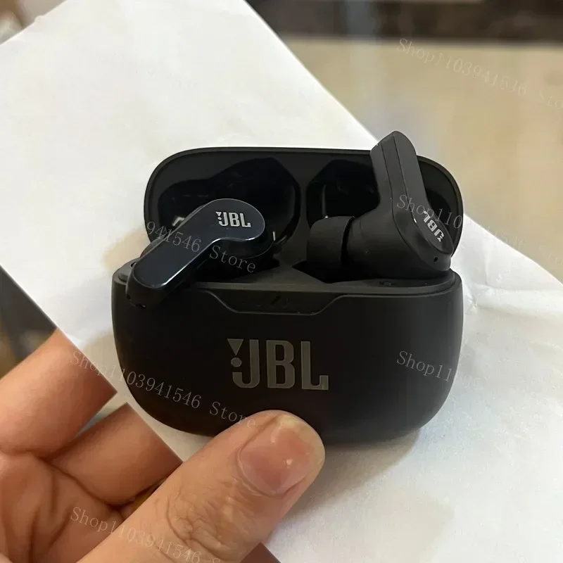 تتميز سماعات JBL WAVE 200TWS سماعات أذن لاسلكية حق...