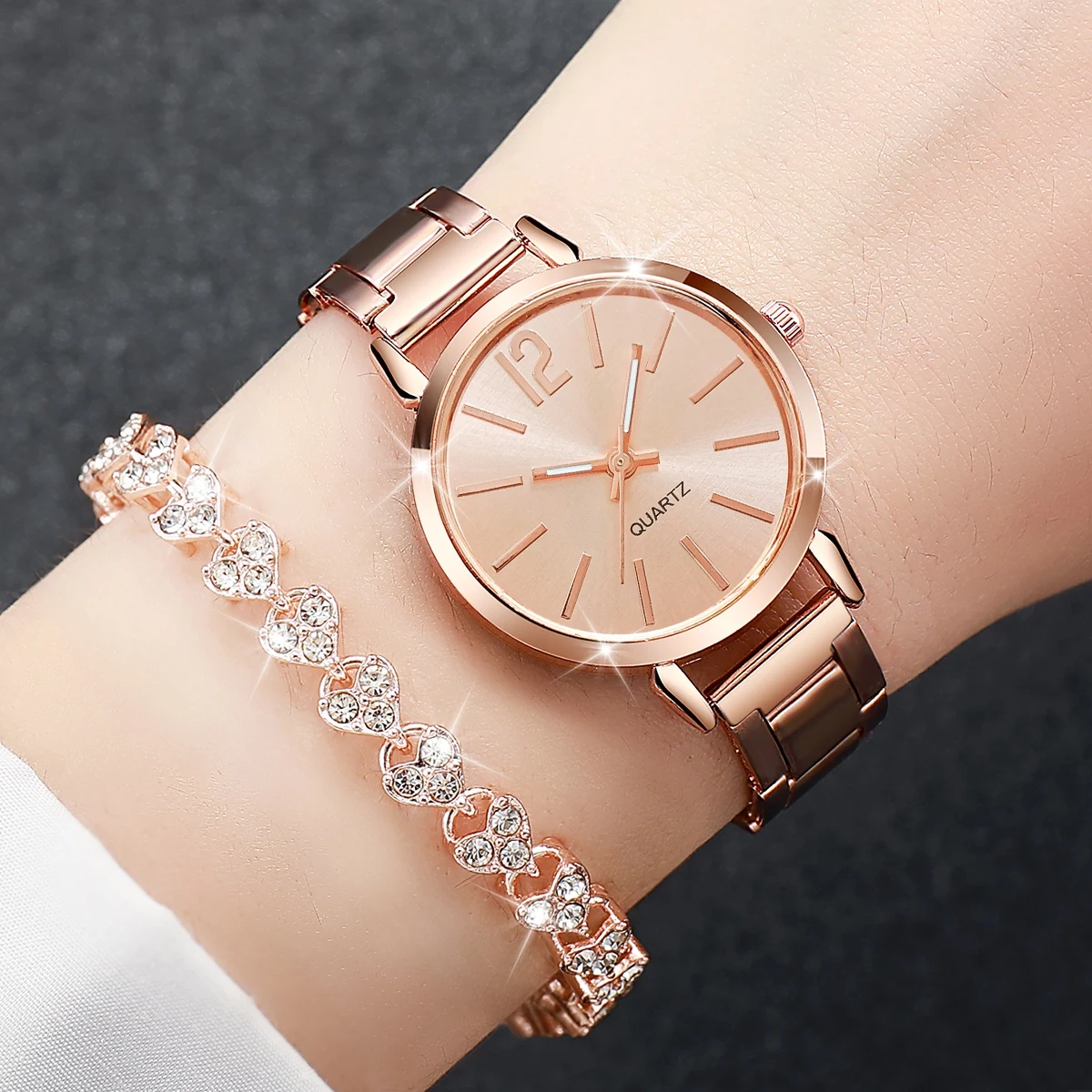 Women's Elegant temperament Watch Set Luxurious Shining Exquisite Bracelet With Simple Casual Quartz Watch Best Gift for Girsl