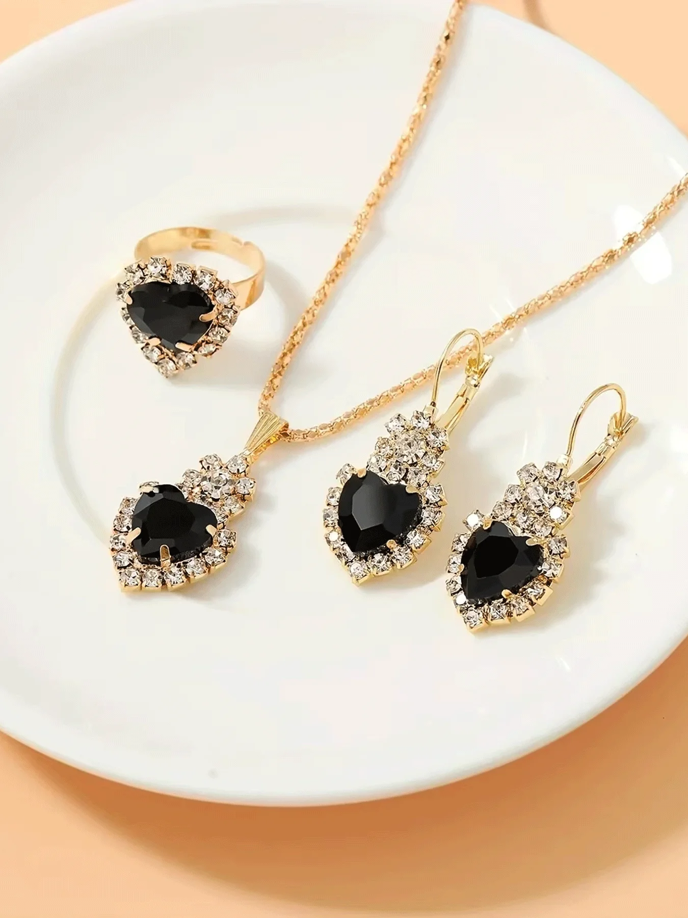 Watch Women's Fashion Watch Women's Watch Versatile, Small and High end Quartz Watch Set