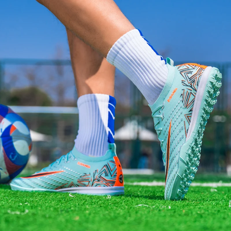 Men's Soccer Shoes TF/FG Non-Slip Turf Soccer Cleats Personalized Design Sport Shoes Casual Sneakers Fashion Football Boot 35-45