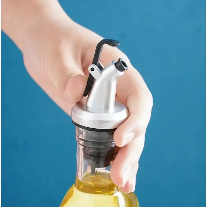 Silver Household Kitchen Utensils Seasoning Bottles Soy Sauce Vinegar Bottles Mouth Stoppers No Oil Leakage No Oil Hanging Tools 3pcs