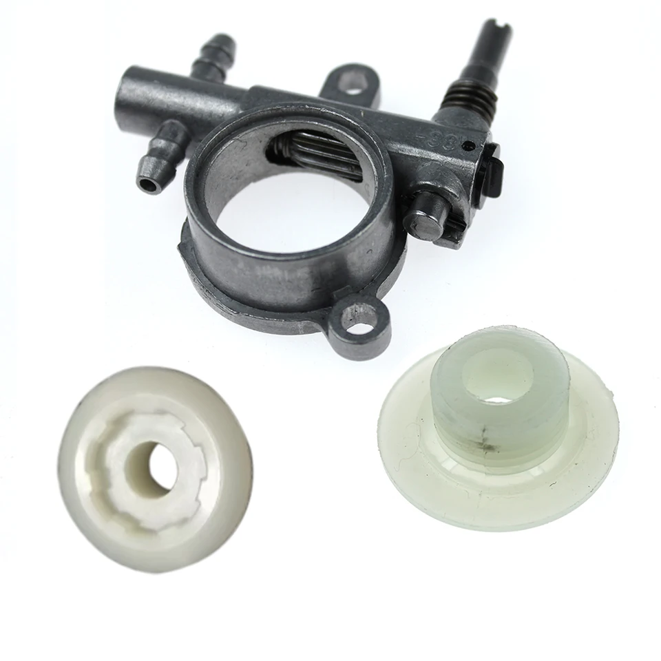 Kit Pompa Olio E Ugel Per Motosega 2500 25CC - Coperchio, Vite Senza Fine E Iniettore, Ricambio Completo Per Lubrificazione