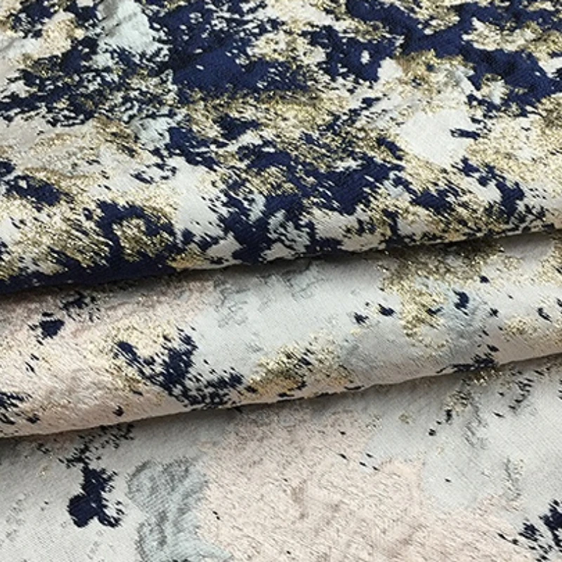 

Gold Silk Brocade Jacquard Fabric Dinner Dress Trench Coat Clothing Design Cloth European Brand Fashion Sew Wholesale Material