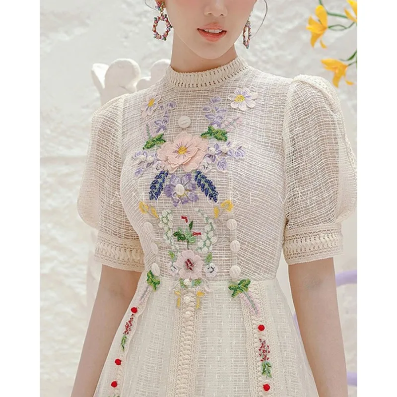 

High Quality 2023 Spring/Summer New Fashionable Style Slim Short Sleeve Mesh Embroidery Dress For Women