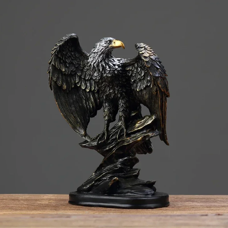 

New Retro Eagle Statue Resin Ornaments Home Decoration Animal Sculpture Wine Cabinet Study Office Desktop Art Decorations Gifts