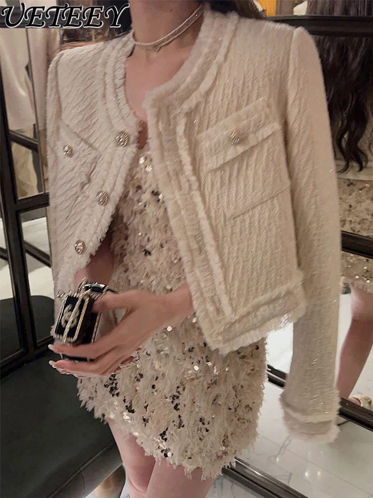 

Elegant Lady Round Neck Long Sleeve Short Woolen Coat Women Fall Winter French Retro High Sense Drill Buckle Tassel Tweed Jacket