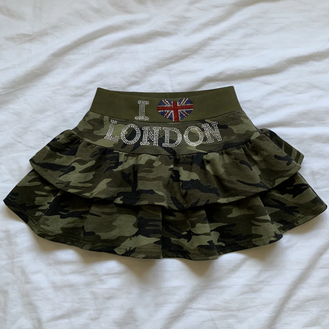 Women's Casual Daily Fashion Green Embellished Camo Print Rhinestone Detail High Waist Tiered Ruffle Fitted Mini Skirt 2026 1
