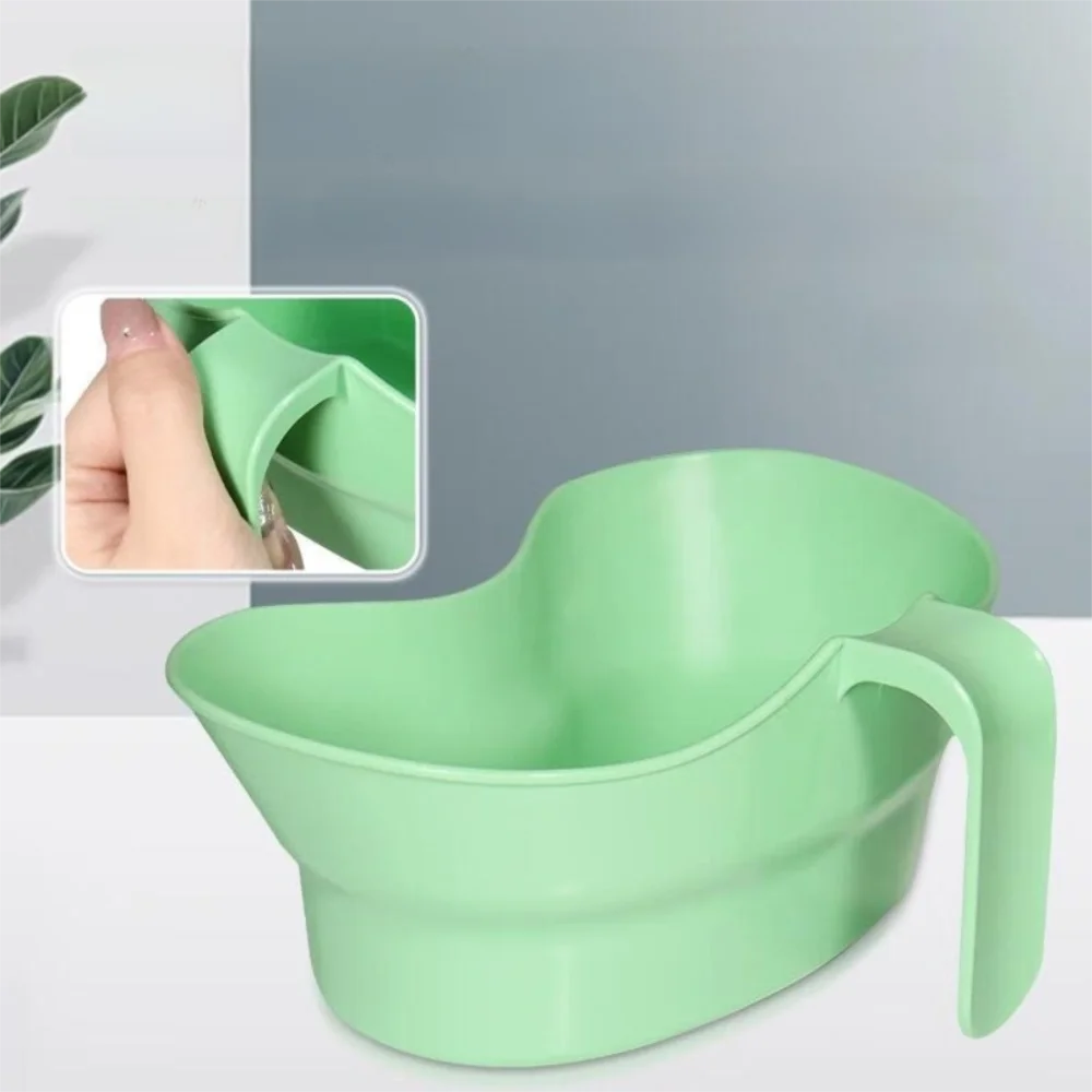 Useful Plastic Vomit With Handle Easy To Clean Mouthwash Cup Leak-Proof Emesis Basin Patient Care_voghion.com