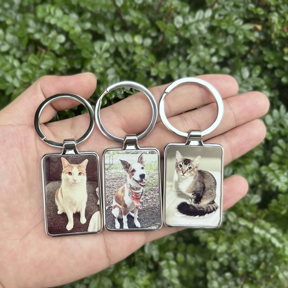 Personalized Photo Keychain: Cherished Memory Keepsake