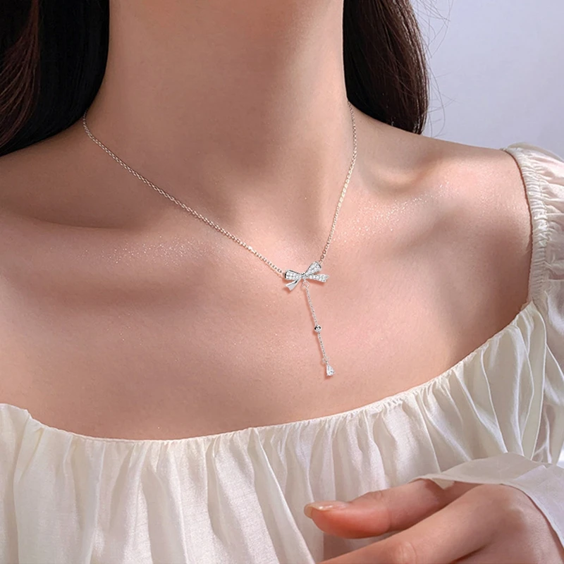 

Temperament Elegant Retro Collarbone Chain Trendy Bowknot Pendant Necklace Zircon Long Women Clavicle Chains Party Jewelry