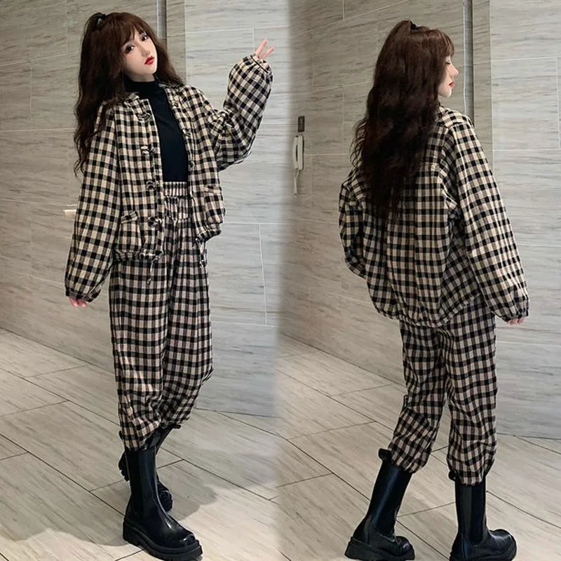 Trendy and Cozy Dress Set for Women, Long Sleeve Sweatshirt Suit, Stylish and Slimming, Featuring Prints, Plus Size, Winter