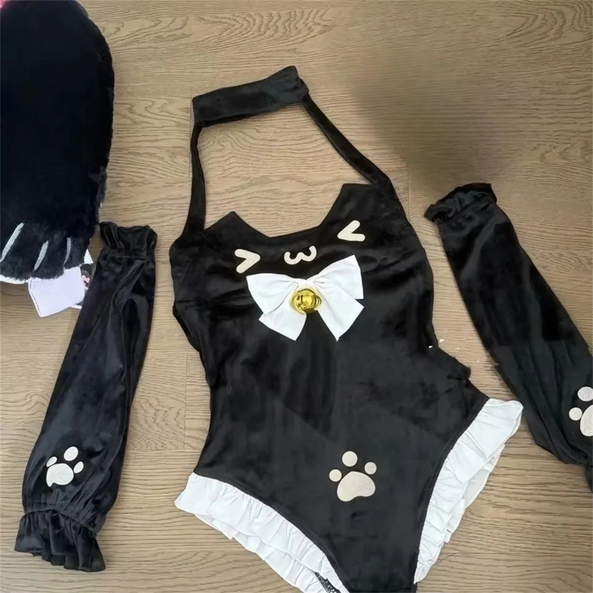 Sexy Süßer Japanischer Harajuku Neckholder Slim Fit Bodysuit Y2k Kawaii Cartoon-Print Gespleißter Plissierter Jumpsuit Punk mit Armwärmern
