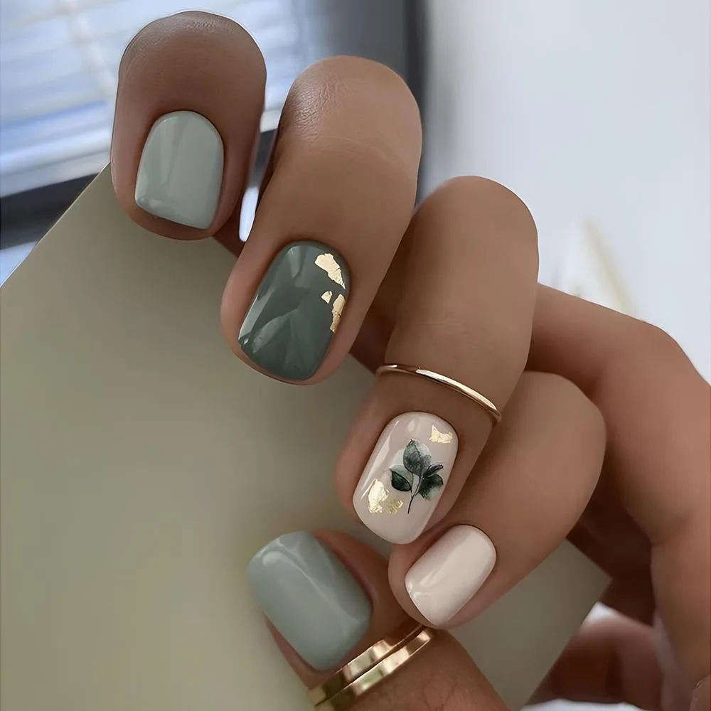 24Pcs Blue Fake Nails With Green Leaves Design